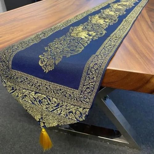 Chemin De Table En Tissu Bleu, Pompons Dorés. Nappe / Décoration / Dessus De Lit. Motif Éléphants. 23x200cm