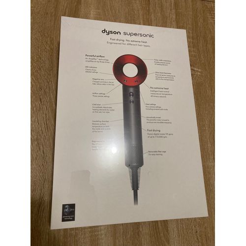 Dyson supersonic rouge neuf HD03