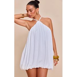 Robe bouffante en effet lin texturé blanc à dos nu,