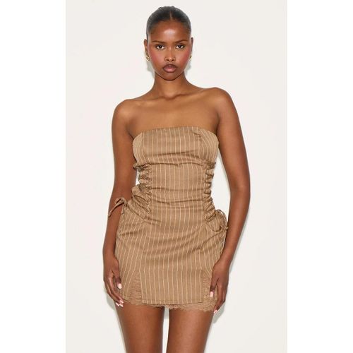 Robe Bustier Droite Chocolat À Fines Rayures Et Bordure En Dentelle, Chocolat