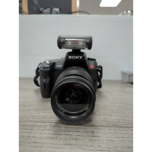 Sony alpha a550 14.2 mpix + Objectif 18-55mm + flash