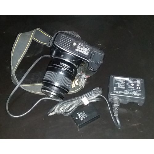 NIKON D40 6.1 mpix Japan + Objectif