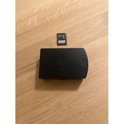 Raspberry pi 2011.12 avec boîtier et carte SD 16 GB