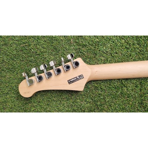 Guitare Electrique Yamaha Pac 112v