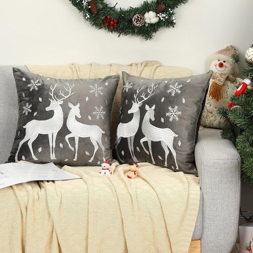 Lot De 2 Taie D'oreiller Décorative De Noël,2pcs 50x50cm Housses De Coussin De Noël En Velours Souple Avec Broderie Flocon De Neige Et Renne Pour Canapé Lit Voiture Maison,Gris