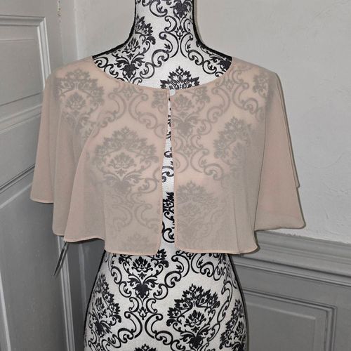 Cache-Épaules Mariage  Robe De Soirée Couleur Beige Étoles Accessoires Capeline Poncho