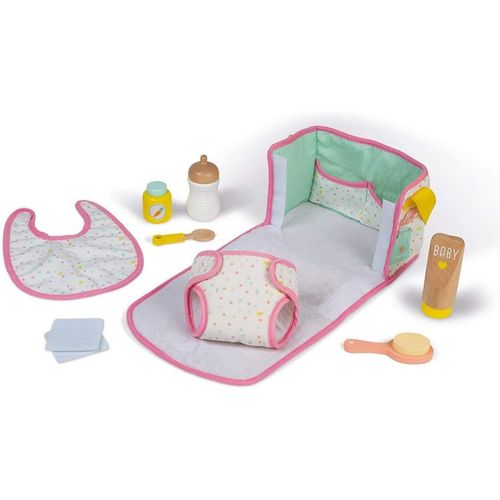 Sac Nursery - Jouet En Bois Et En Tissu - Sac À Langer Pour Poupon - Dépliable En Table À Langer Poupon - 8 Accessoires - Avec Bavoir, Couche, Biberon - Certifié Fsc - Dès 2 Ans, J06501.[G606]