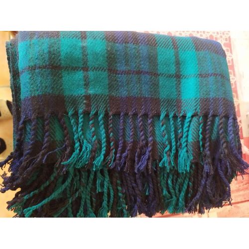 Echarpe Etole Chale Ecossais Vert Et Noir Damart