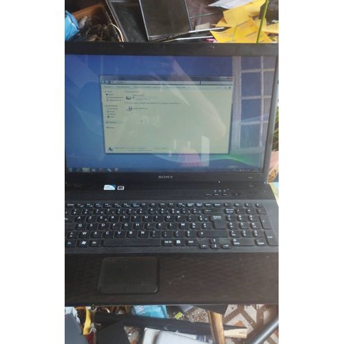 Sony PCG-91311M - 17.3" Intel Pentium - Ram 4 Go - DD 500 Go