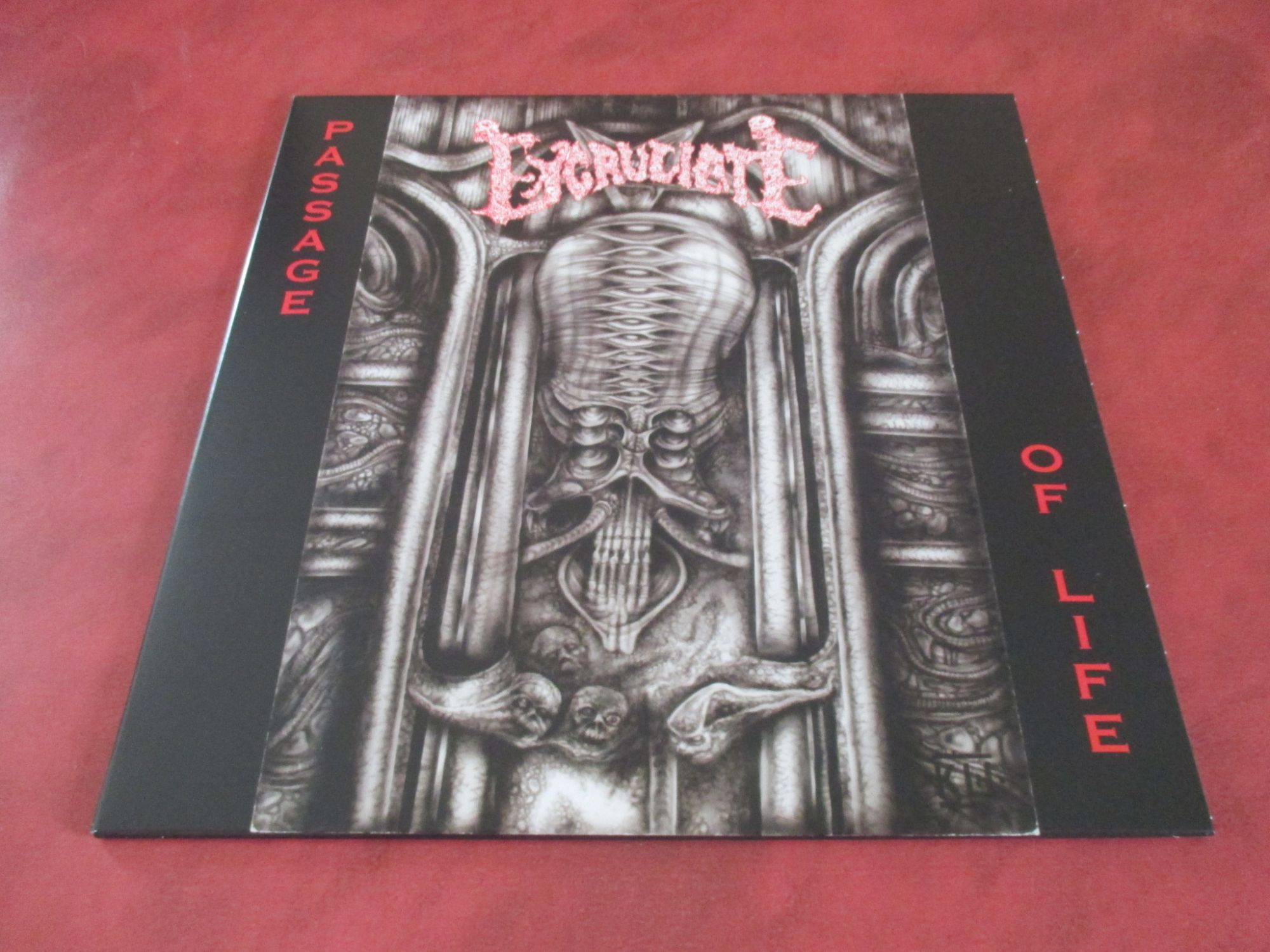 Excruciate (Entombed, Grave, Dismember, Unleashed, Grotesque, Autopsy, Morbid Angel, Death, Obituary) - Passage Of Life (Edition Limitée 175 Exemplaires, Vinyle Marbré Magenta & Noir)