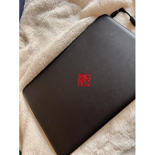 HP Omen 15-ax240nf - 15" Intel Corei5-7300HQ - 2.5 Ghz - Ram 6 Go - SSD 128 Go + DD 1 To