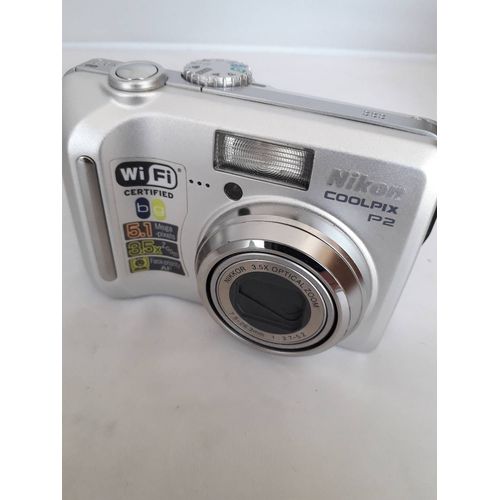 NIKON COOLPIX P2 compact 5.1 mpix