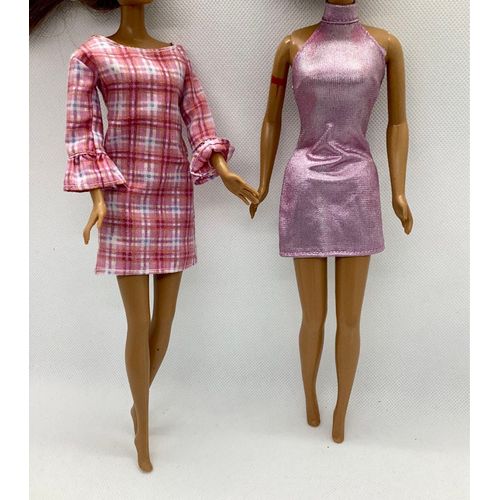 Robe courte manches longues imprimé carreaux rose compatible poupée mannequin Barbie western tradwife 