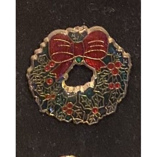 Pins Couronne De Noel