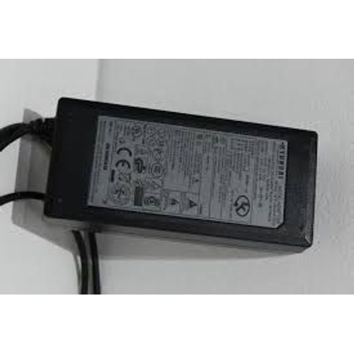 chargeur hyundai model SAD04212-UV