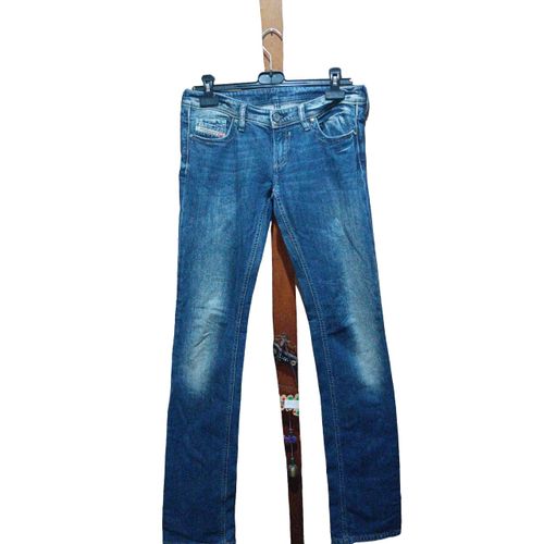 Diesel Jean Femme W28/L34 Regular Slim Straight Lowette