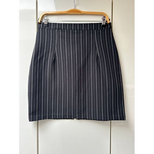 Jupe Noire À Lignes Blanches - Taille 4