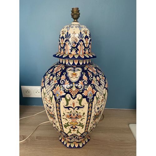 Grand Pied de lampe peint à la main en forme de vase (style Delft et Gien), très décoré