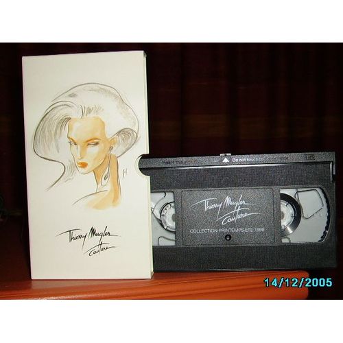 Thierry Mugler Couture Vhs Défilé Printemps Ete 1998 Collection Printemps Ete 1998