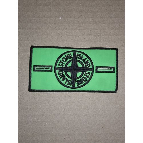 1 Thermo Patch Stone Island Vert + 2 Boutons