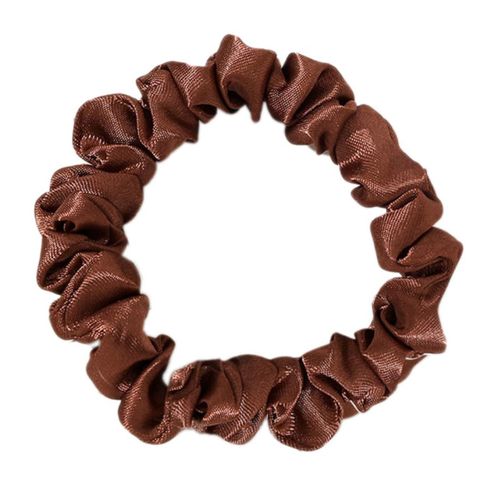 Chouchou Classique Pour Cheveux En Satin Plissé Minimaliste Marron