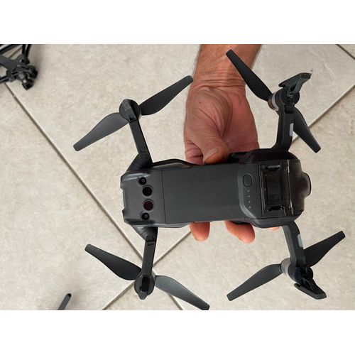 Vends Drone Dji Mavic Air Acheté En Avril 2020. En Bon État, Quelques Éraflures Sur Le Plastique De L¿Appareil. -Dji