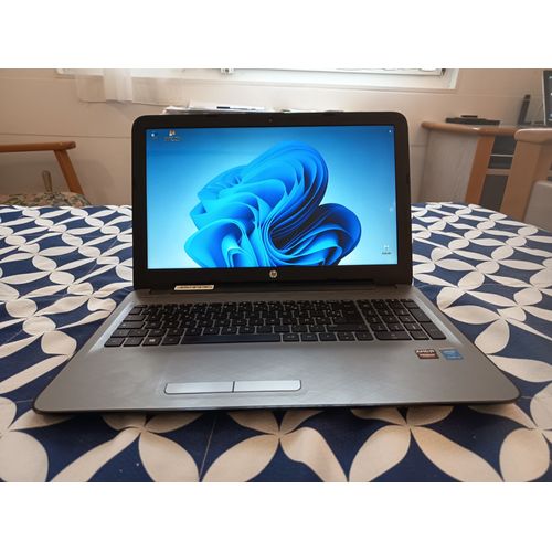 HP 15-AC120NF - 15.6" Intel Core i5-5200U - 2.2 Ghz - Ram 8 Go - SSD 512 Go - Win 11