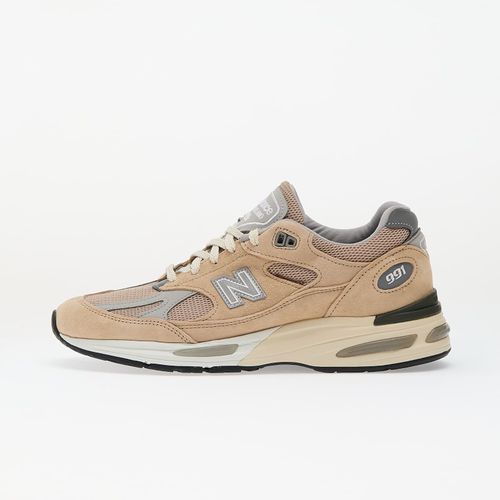 Chaussures Baskets New Balance 991 Beige Eur