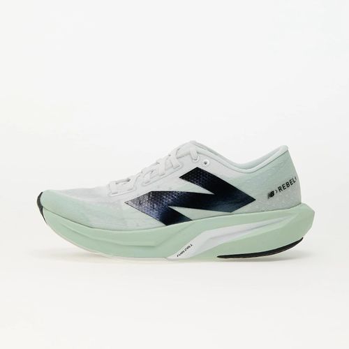 Chaussures Baskets New Balance Fuelcell Rebel V4 White/ Clay Ash Eur
