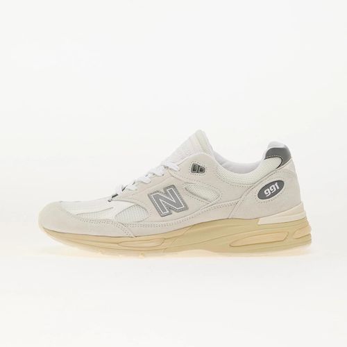 Chaussures Baskets New Balance 991 V2 Beige Eur