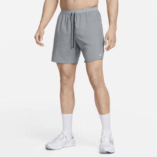 Short De Running Avec Sous-Short Intégré 18 Cm Dri-Fit Nike Stride Pour Homme - Gris