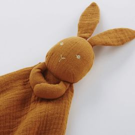 Doudou lange bébé écureuil en coton bio marron avec broderies dorées