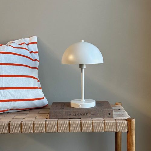Lampe À Poser En Métal Blanc Perlé Mat