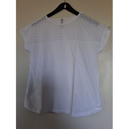 T-Shirt Broderie Blanc "T-34-36" Femme Blanche Porte