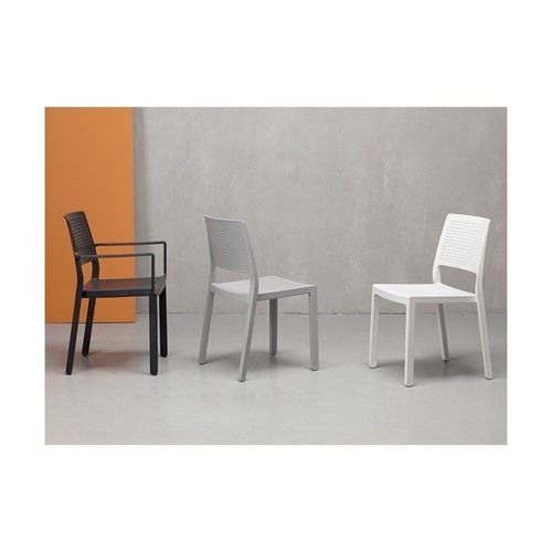 Chaise Design En Plastique Rouge