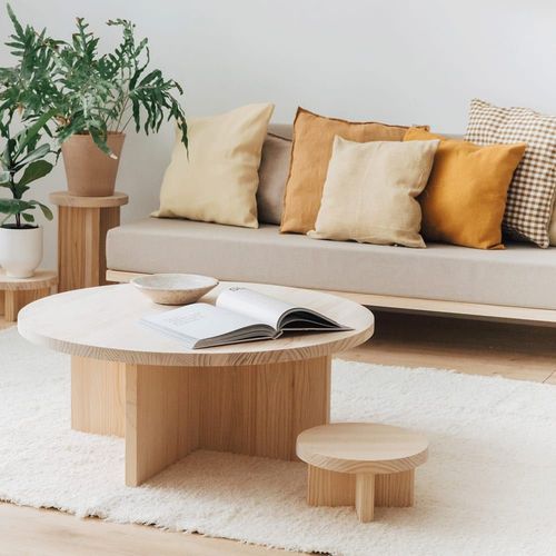 Table Basse Ronde En Bois De Pin Massif Naturel 85 Cm Verni