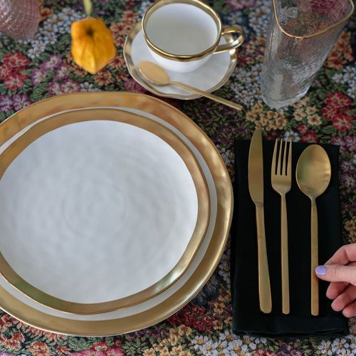Assiette Plate En Porcelaine Blanche Et Dorée D25