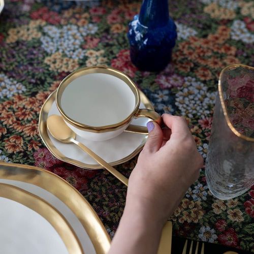 Tasse Avec Coupelle En Porcelaine Blanche Et Dorée
