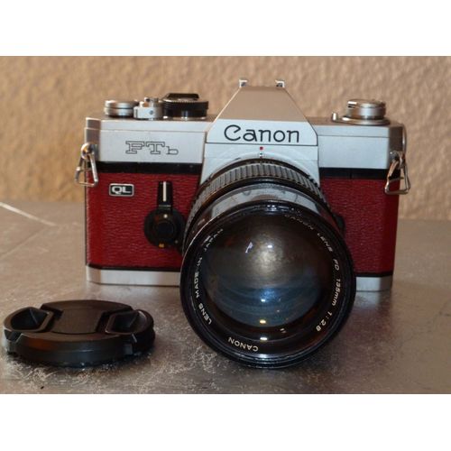 CANON FTB rouge, objectif canon 135mm 2.8.