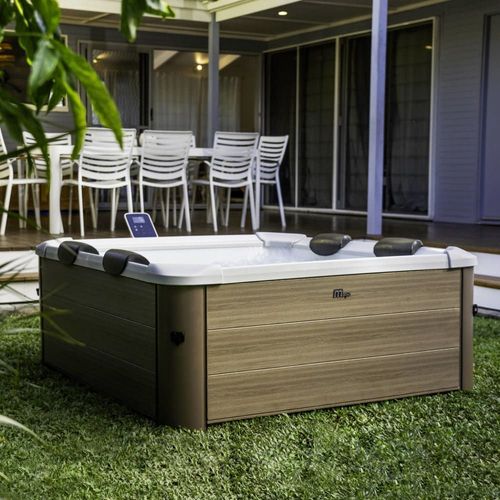 Spa rigide 6 places hydromassages, 4 coussins, beige