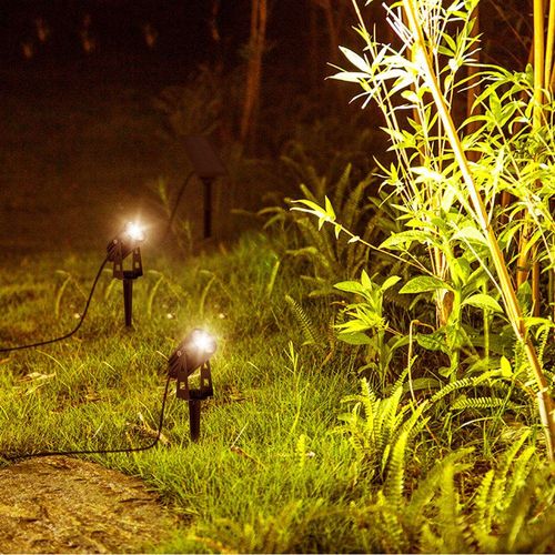 Quatre Spots Solaires Reliés Plastique Noir 200lm