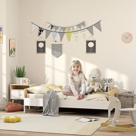 Lit Enfant Avec Panneaux Latéraux Élevés En Bois Blanc