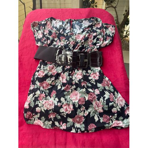 Robe/Blouse Avec Ceinture