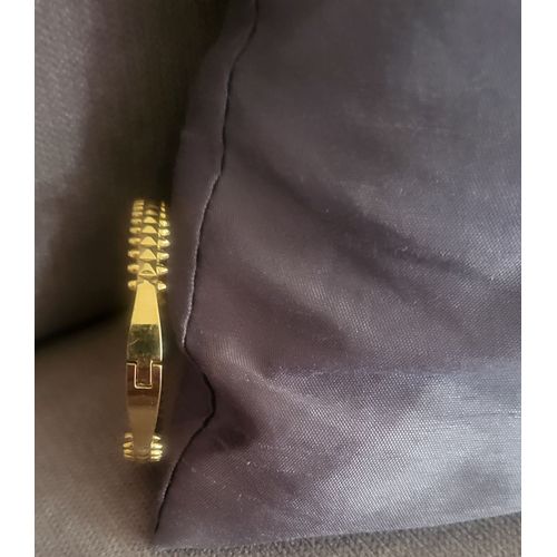 Gold Bracelet. 18 Karat. Very Practical