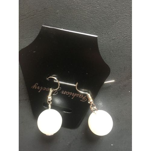 Boucles D'oreilles Perle Nacrée Pour Oreilles Percées