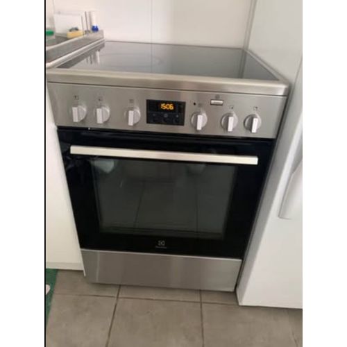 Four electrolux avec plaque vitrocéramique réf Four EKR664200X