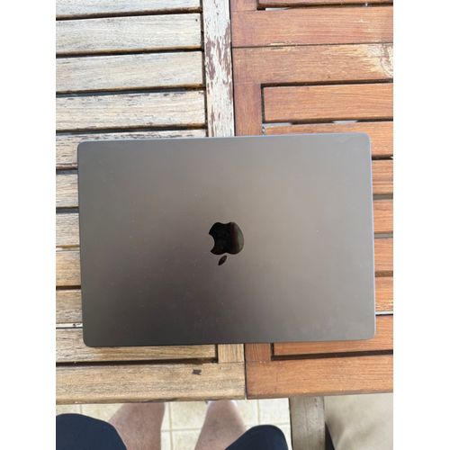 Apple MacBook Pro Retina 2024 - 14" M4 - Ram 16 Go - SSD 512 Go - Azerty - Gris sidéral