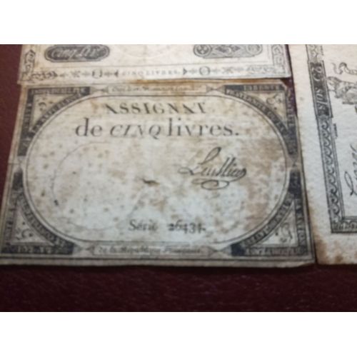 Assignats Lot De Trois 1 De Vingt-Cinq-Sols Et 2 De Cinq Livres