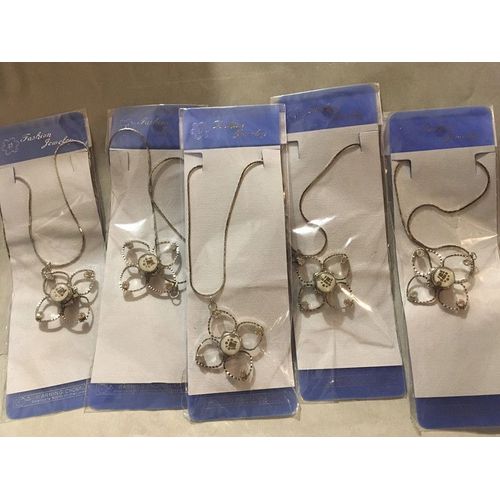 5 Colliers Femme Strass À Offrir Aux Copines À Ton Goûter Anniversaire