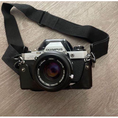 Minolta OM 10